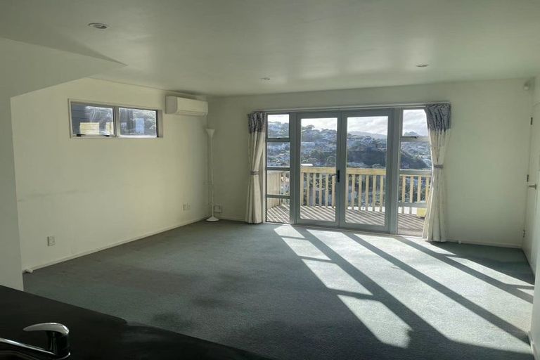 Photo of property in 15a Marjory Close, Broadmeadows, Wellington, 6035