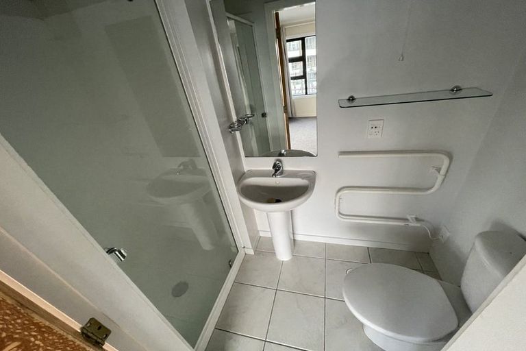 Photo of property in Endeavour Apartments, 125u6 Thorndon Quay, Pipitea, Wellington, 6011