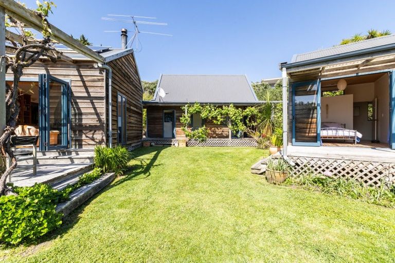 Photo of property in 197 Harper Road, Waimarama, Havelock North, 4294