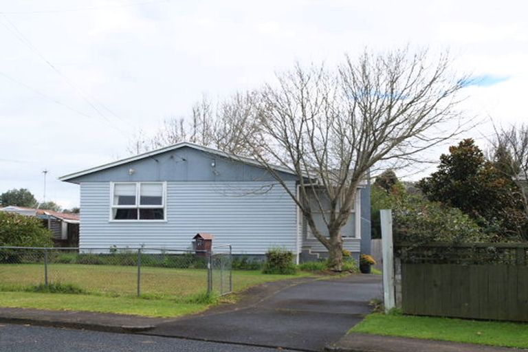 Photo of property in 45 Landon Avenue, Mangere East, Auckland, 2024