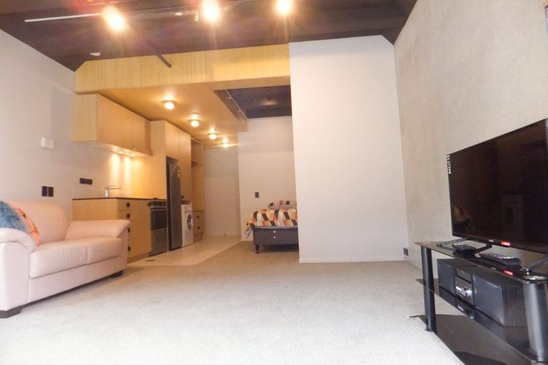 Photo of property in Vedado Apartments, 204/41u Hopper Street, Mount Cook, Wellington, 6011