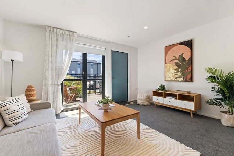 Photo of property in 13/14 Buffon Street, Waltham, Christchurch, 8023