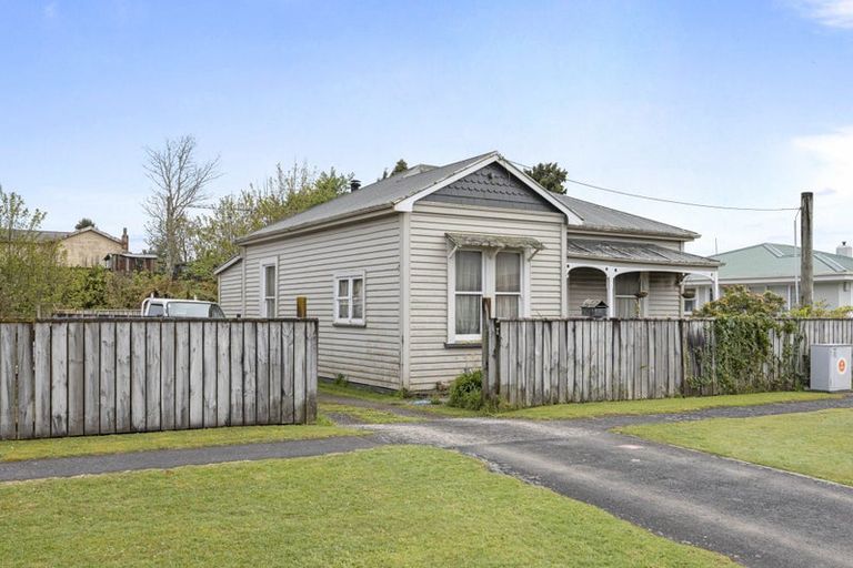 Photo of property in 22 Seyton Street, Stratford, 4332