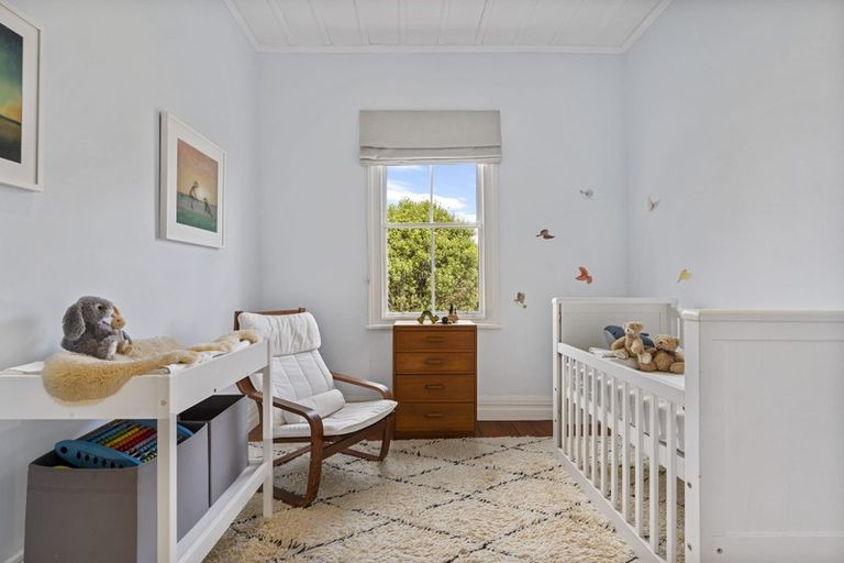 Photo of property in 229 Eskdale Road, Birkenhead, Auckland, 0626