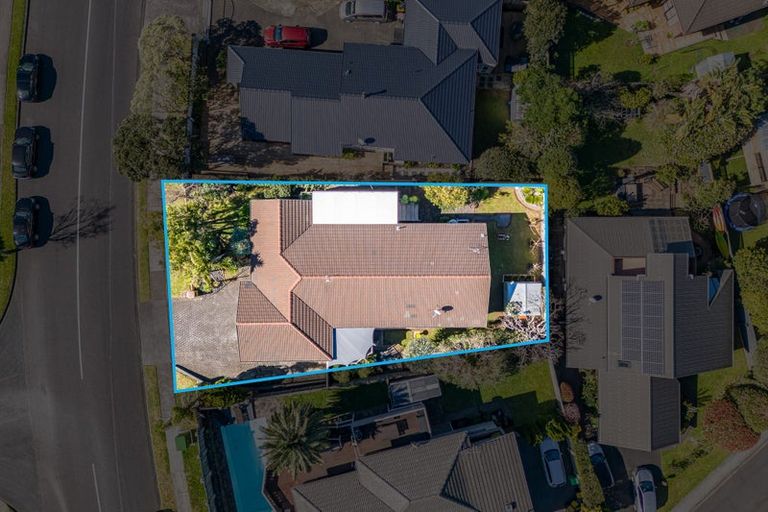 Photo of property in 9 Westpark Drive, West Harbour, Auckland, 0618