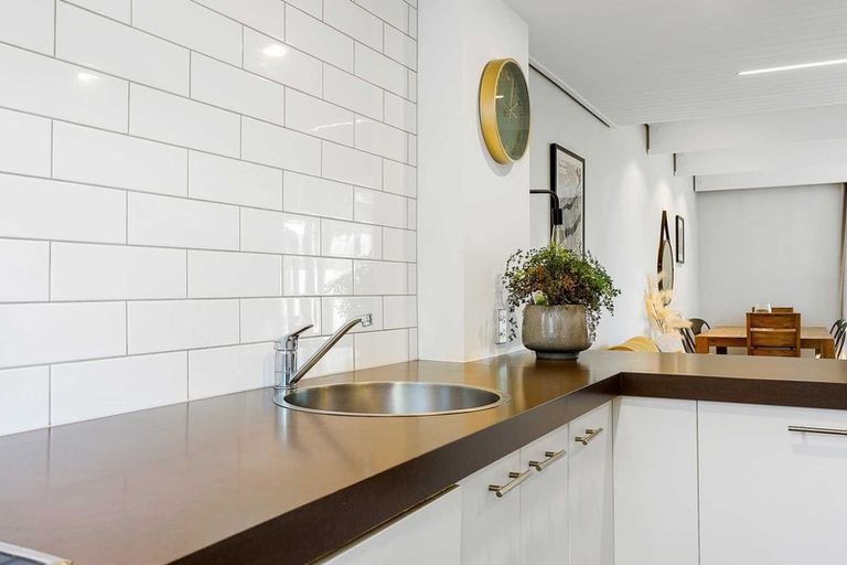 Photo of property in 102 Winchester Street, Merivale, Christchurch, 8014