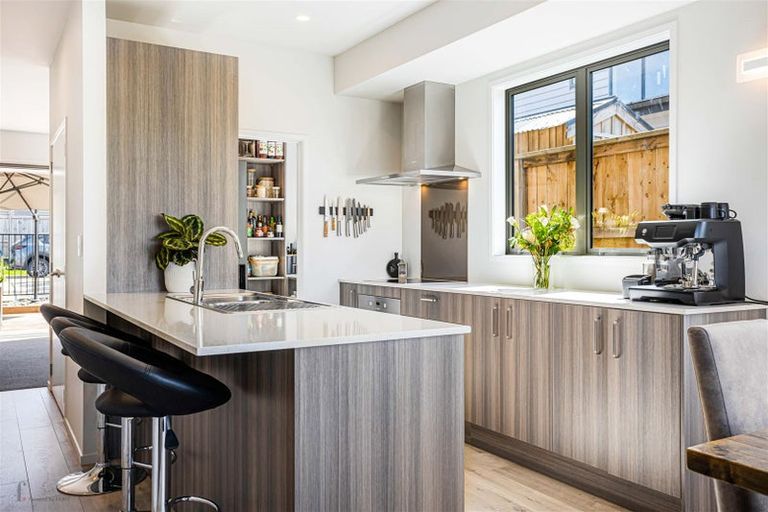 Photo of property in 15 Pakoro Close, Hobsonville, Auckland, 0618