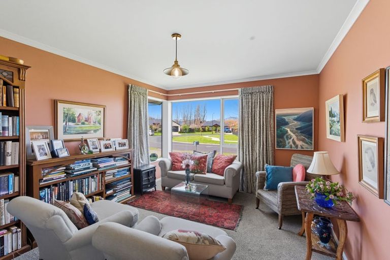 Photo of property in 42 Bronco Drive, Aidanfield, Christchurch, 8025