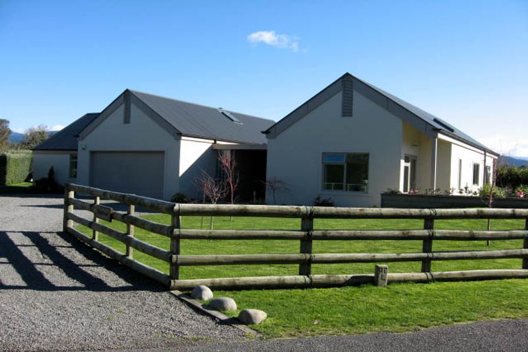 Photo of property in 12 Mole Street, Greytown, 5712