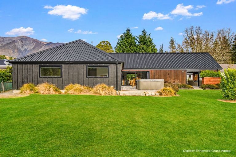 Photo of property in 11 Hart Place, Lake Coleridge, 7572