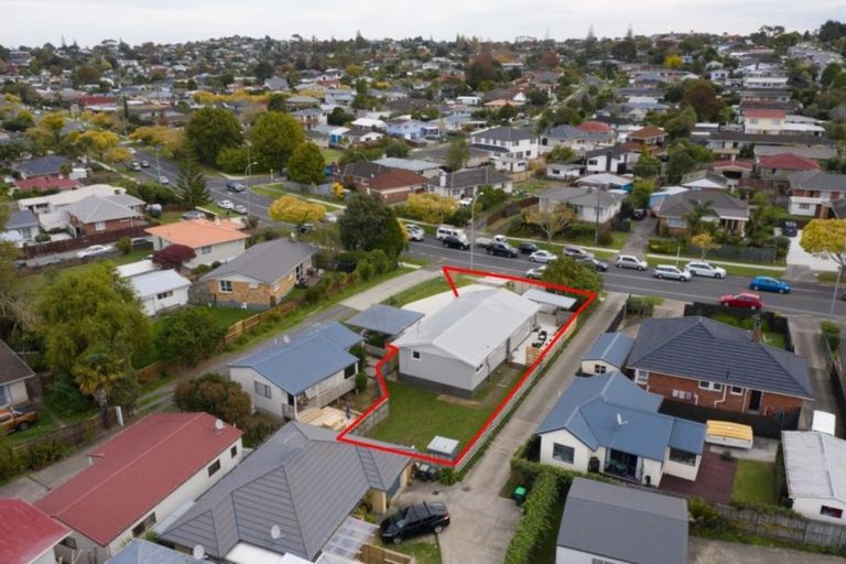 Photo of property in 8 Gossamer Drive, Pakuranga Heights, Auckland, 2010