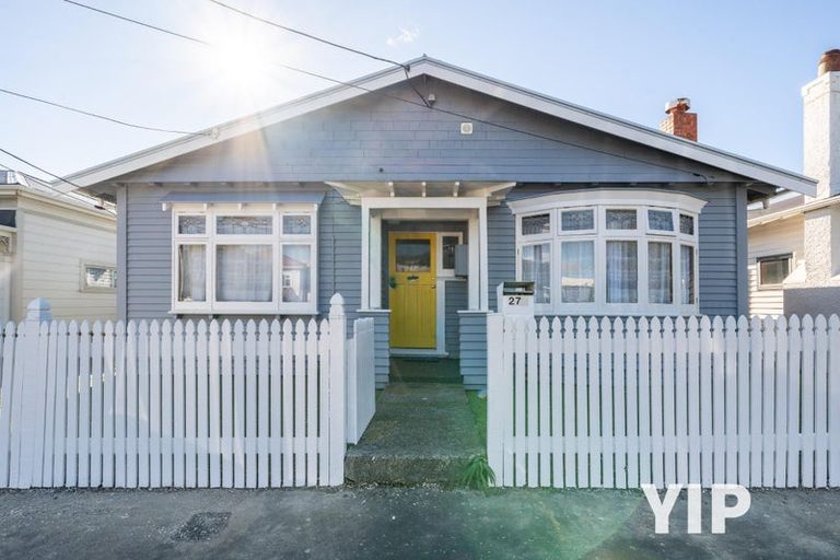 Photo of property in 27-29 Helston Road, Johnsonville, Wellington, 6037
