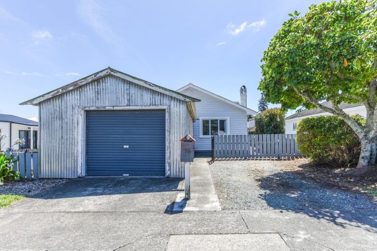 Photo of property in 1/16 Willow Avenue, Stoke, Nelson, 7011