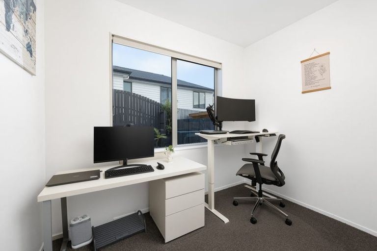 Photo of property in 41 Sunshine Boulevard, Sunnyvale, Auckland, 0612