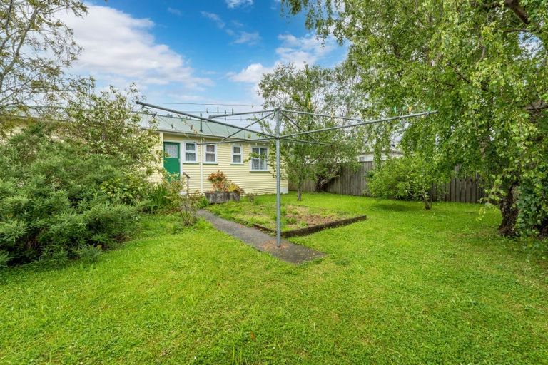 Photo of property in 4 Heath Street, Wainuiomata, Lower Hutt, 5014