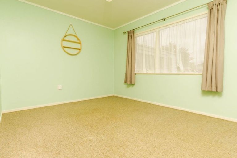 Photo of property in 68 Muir Avenue, Mangere Bridge, Auckland, 2022