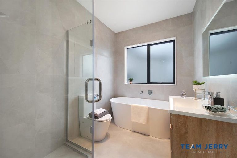 Photo of property in 30 Paihere Street, Huapai, 0810