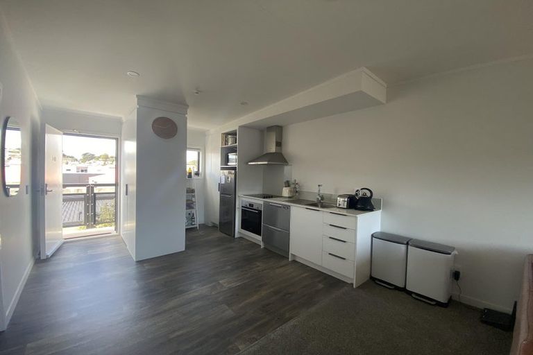 Photo of property in 10/16d Constable Street, Newtown, Wellington, 6021