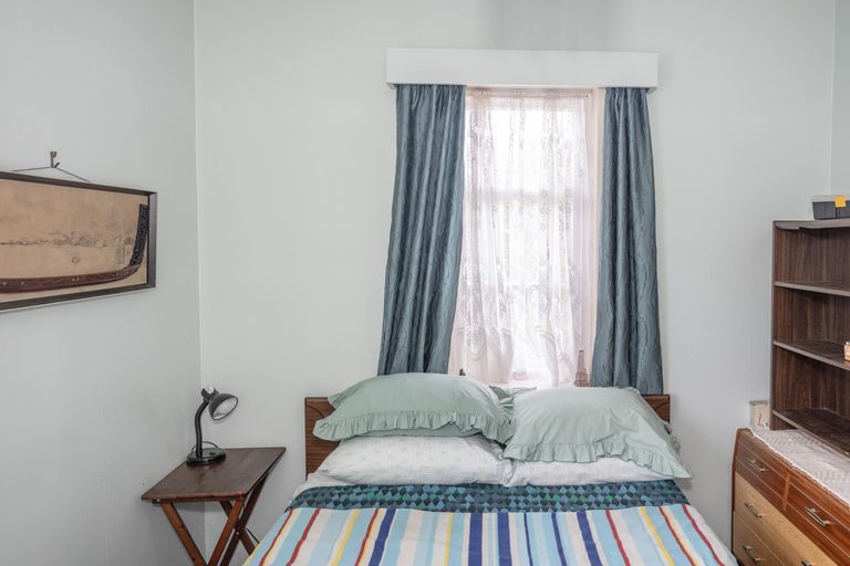 Photo of property in 11 Farnham Street, Oamaru North, Oamaru, 9400