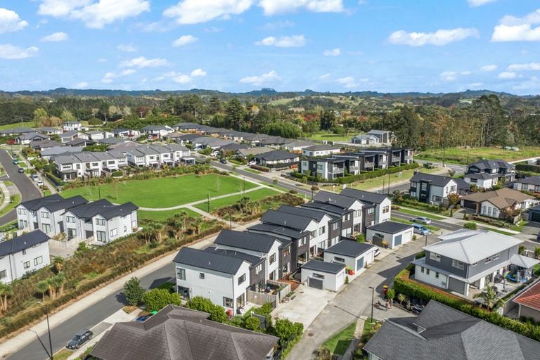 Photo of property in 7b Podgora Avenue, Kumeu, 0810