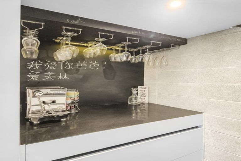 Photo of property in 64a Orangi Kaupapa Road, Northland, Wellington, 6012