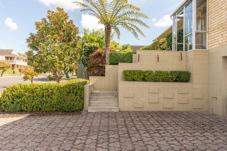 Photo of property in 12 Salmond Place, Dinsdale, Hamilton, 3204