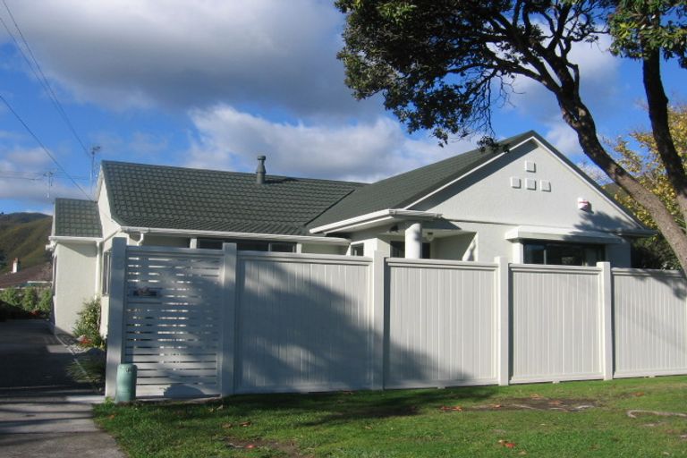 Photo of property in 8 Collingwood Street, Waterloo, Lower Hutt, 5011