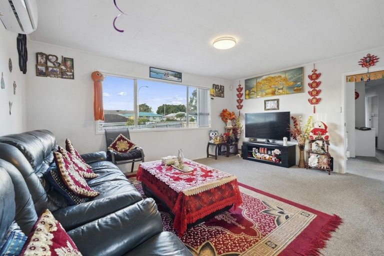 Photo of property in 29 Othello Drive, Clover Park, Auckland, 2023