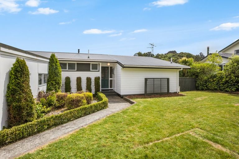 Photo of property in 47 Hicks Close, Whitby, Porirua, 5024