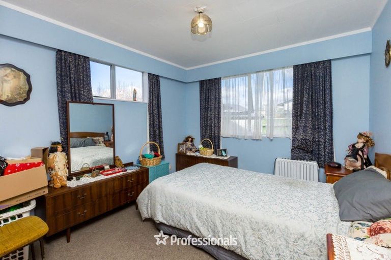 Photo of property in 2/9 Denver Grove, Totara Park, Upper Hutt, 5018