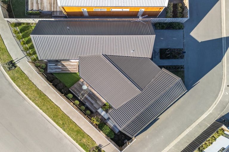 Photo of property in 2/1 Hebe Lane, Northwood, Christchurch, 8051