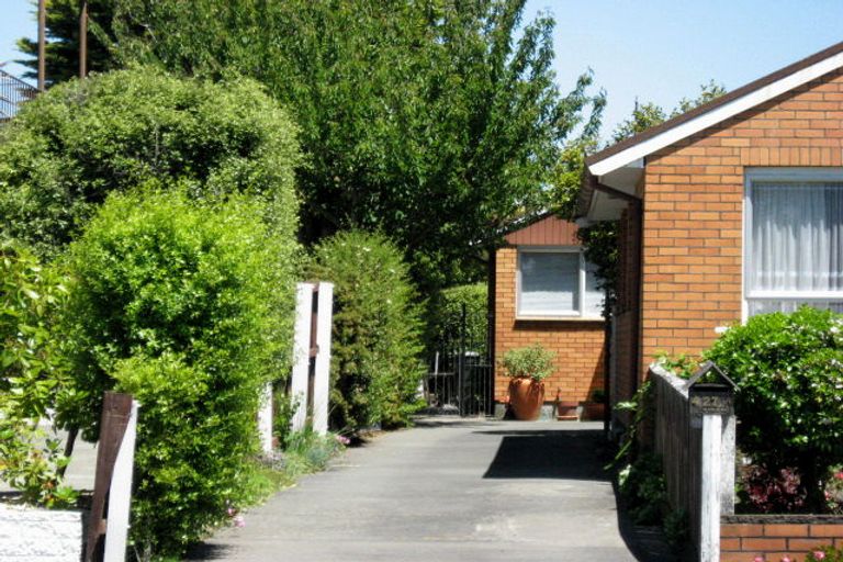 Photo of property in 427 Avonhead Road, Avonhead, Christchurch, 8042