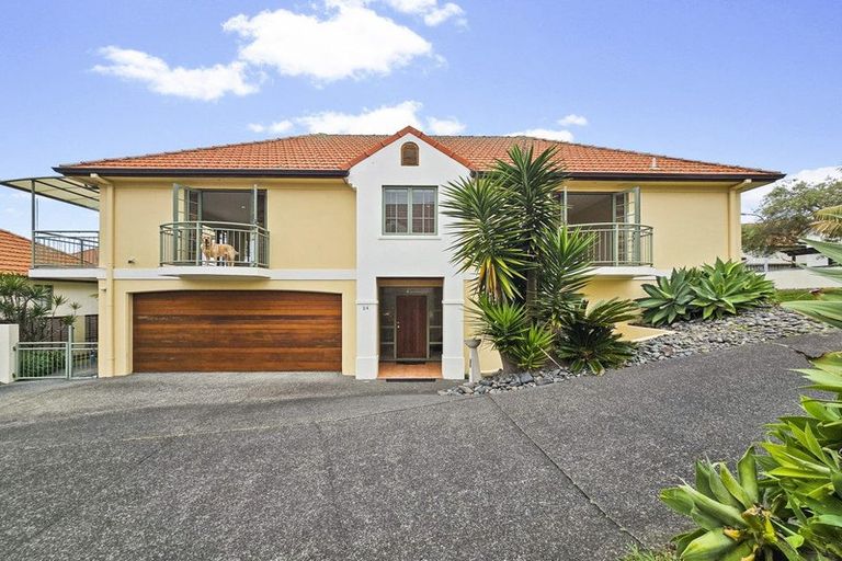 Photo of property in 24 Parkwood Crescent, Gulf Harbour, Whangaparaoa, 0930