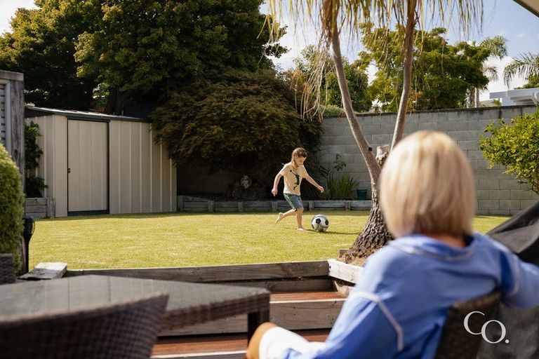Photo of property in 10 Andrew Place, Otumoetai, Tauranga, 3110