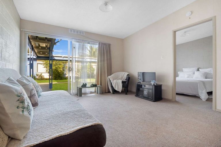 Photo of property in 2/100 River Road, Hamilton East, Hamilton, 3216