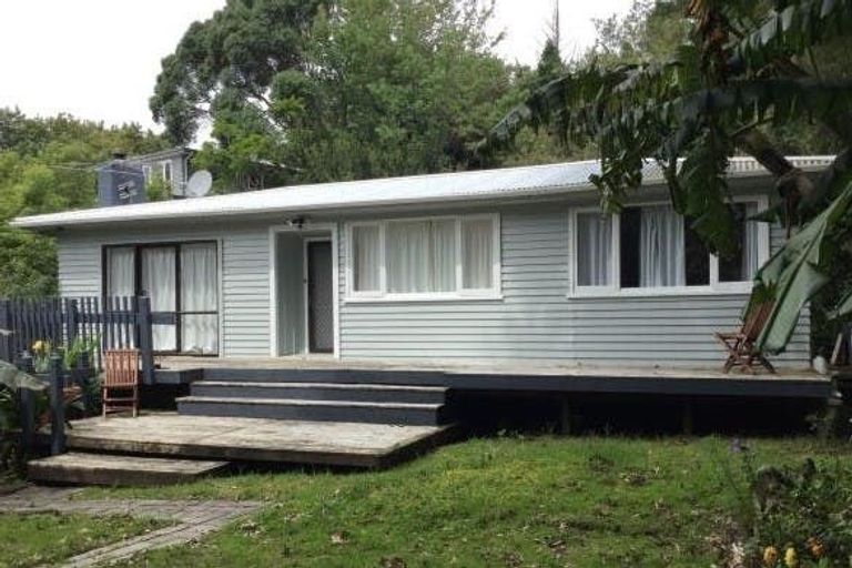 Photo of property in 54 Derwent Crescent, Titirangi, Auckland, 0604
