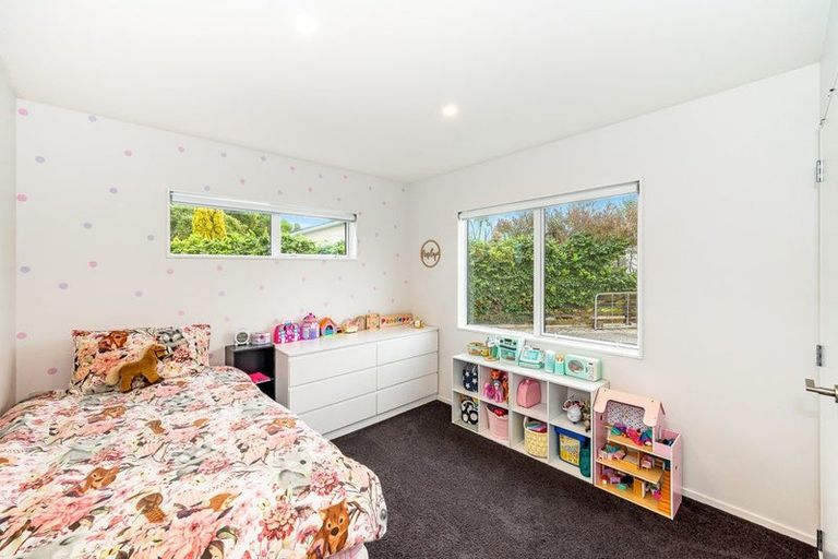 Photo of property in 5 Sharda Grove, Paraparaumu Beach, Paraparaumu, 5032