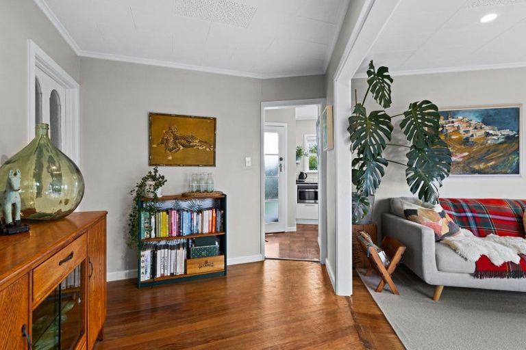 Photo of property in 2a Mckenzie Avenue, Marewa, Napier, 4110