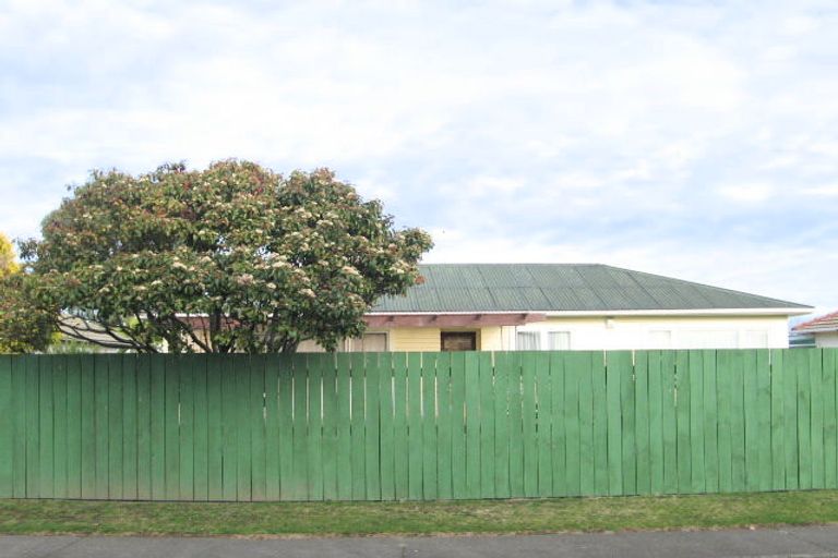Photo of property in 1105 Cunningham Crescent, Mayfair, Hastings, 4122