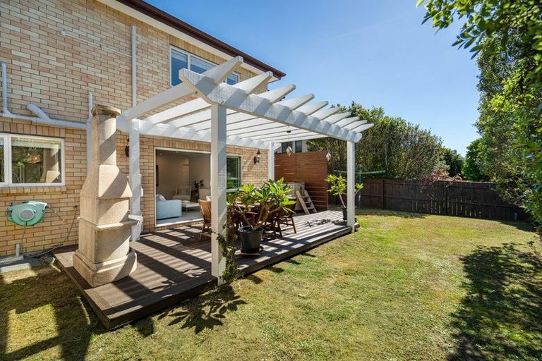 Photo of property in 17 Witton Place, Schnapper Rock, Auckland, 0632