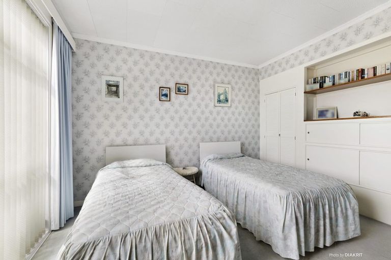 Photo of property in 156a Queens Drive, Lyall Bay, Wellington, 6022