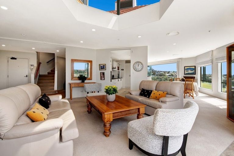 Photo of property in 21 Waterside Crescent, Gulf Harbour, Whangaparaoa, 0930