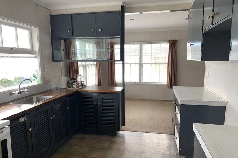 Photo of property in 365 Pakuranga Road, Pakuranga Heights, Auckland, 2010