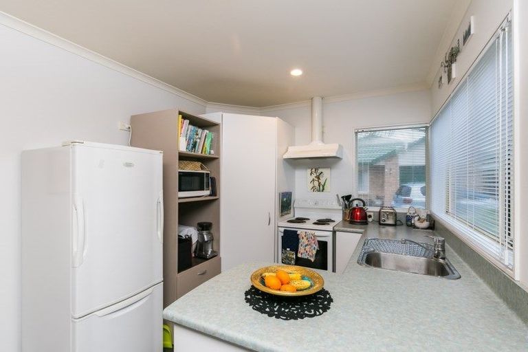 Photo of property in Miramar Villas, 12/6u Brussels Street, Miramar, Wellington, 6022