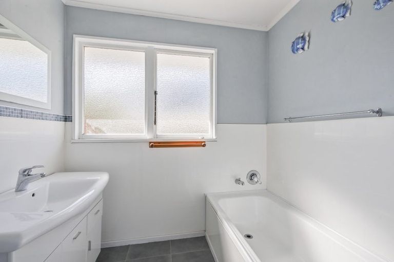 Photo of property in 3 Fairford Street, Bishopdale, Christchurch, 8053