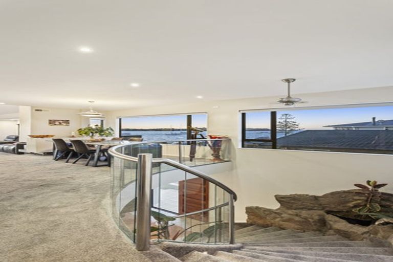 Photo of property in 14 The Parade, Bucklands Beach, Auckland, 2012