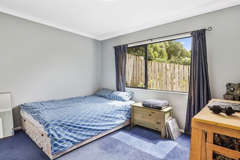 Photo of property in 16a Latitude Close, Whitby, Porirua, 5024