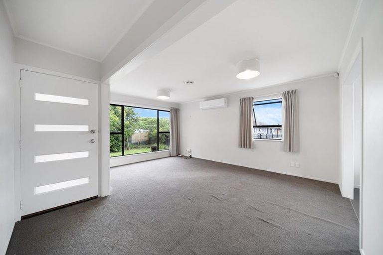 Photo of property in 24 Lyncroft Street, Mangere East, Auckland, 2024