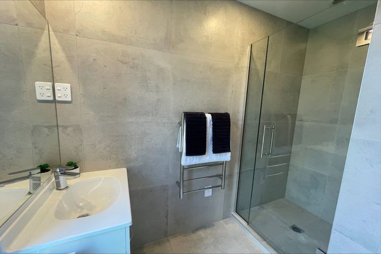 Photo of property in 1/27 Gracefield Avenue, Christchurch Central, Christchurch, 8013