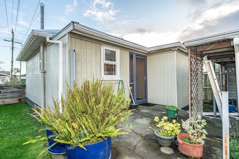 Photo of property in 18 Lewis Avenue, Aramoho, Whanganui, 4500